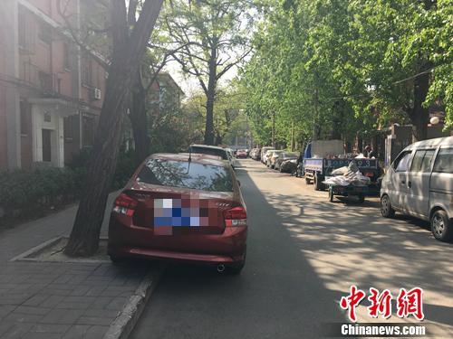 北京擬立法嚴(yán)懲違章停車 能否消弭有“錢”無恐？