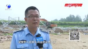 市綜合執(zhí)法局開展拆違行動(dòng) 整治違法占地五十二畝