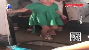 校車超員100% 駕駛?cè)撕蛨@長被刑拘