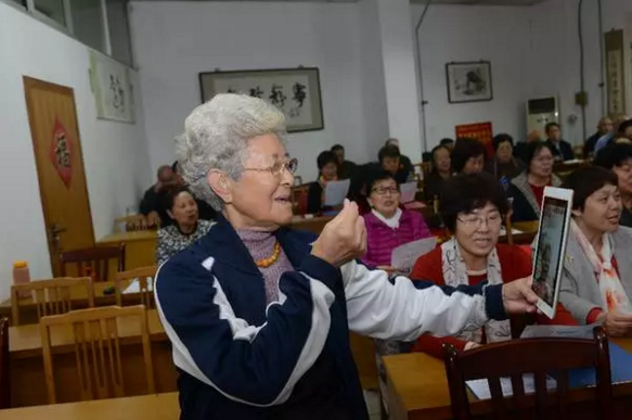 【中國網(wǎng)事·感動河北】人老心不老！她們是網(wǎng)紅奶奶組合！