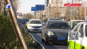 “好的哥”義務(wù)接送殘疾女孩兒兩年 愛心接力書寫人間大愛