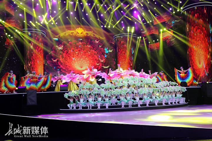 2018中國(guó)民歌盛典在河北省奧體中心濃情上演