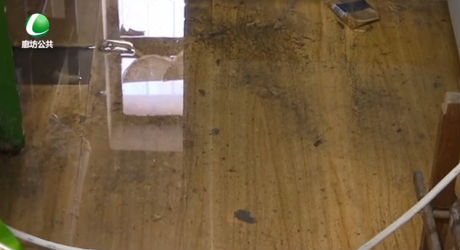 居民家里下水道反污水無法正常生活