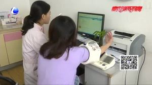 城鎮(zhèn)備孕婦女和孕婦可到市直助產(chǎn)機(jī)構(gòu)免費(fèi)領(lǐng)取葉酸