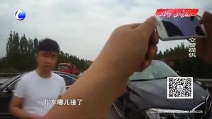 高速路突然停車 26秒釀事故