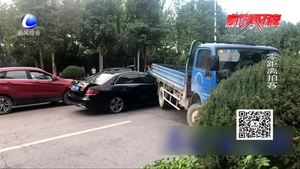 廊坊實驗中學(xué)附近 兩車相撞