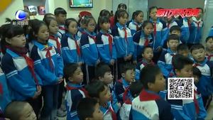 小學(xué)生“走進消防站”變身小小消防員