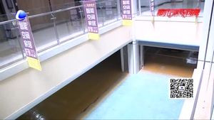 商場(chǎng)開業(yè)一年基礎(chǔ)設(shè)施不完備 經(jīng)營(yíng)慘淡商戶苦不堪言