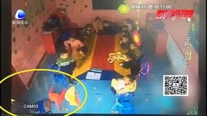 固安一男童遭幼兒園老師毆打 涉事老師已被拘留