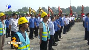 我市舉行2019年第二次重點(diǎn)項(xiàng)目集中開(kāi)工現(xiàn)場(chǎng)會(huì)