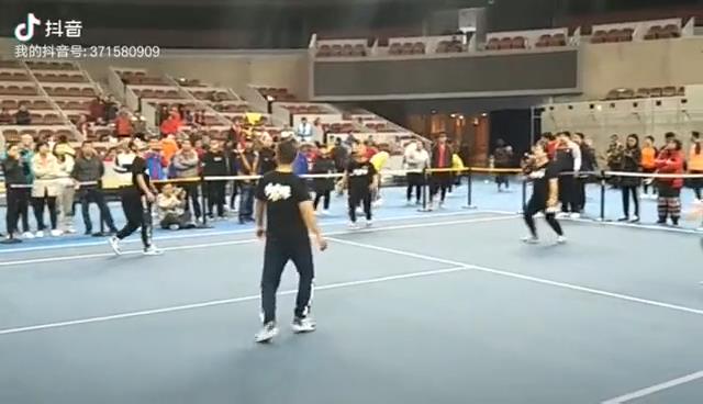 長書頻率傳送“毽王爭霸”