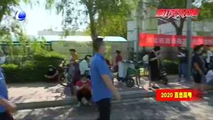 廊坊七中考點(diǎn)：各界力量陪考 考生從容應(yīng)戰(zhàn)
