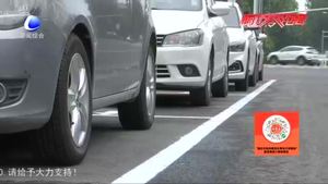 市生態(tài)環(huán)境局開展“綠色低碳 全面小康”主題宣傳活動