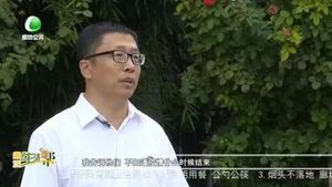 扎根三尺講臺(tái) 奉獻(xiàn)一片丹心