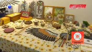 “瞧，阿綠”風(fēng)箏藝術(shù)展 傳統(tǒng)與當(dāng)代的碰撞