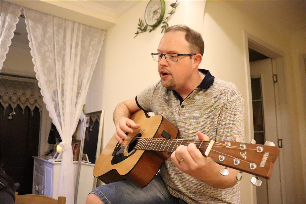 逛街、游泳、看電影——一位在華美籍外教的國慶“黃金周”