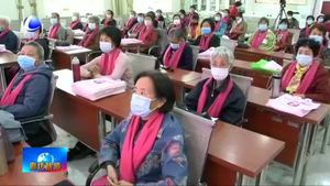 2020年乳腺癌關注月活動暨“為了姐妹的健康與幸福”大型公益活動在我市舉行